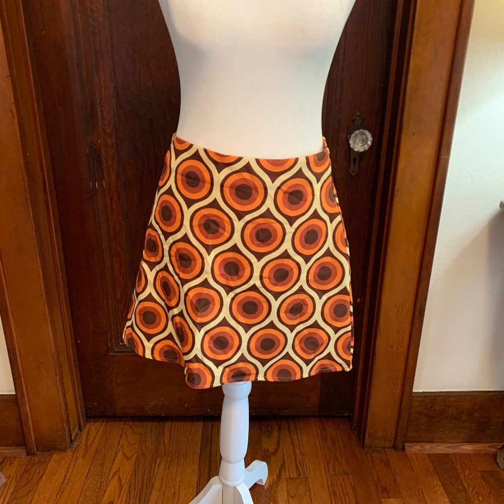 NWT 1970s style mini skirt!  1970s nostalgia at it's best!